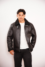 Cargar imagen en el visor de la galería, CHAQUETA PILOTO
