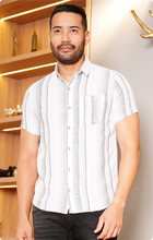 Cargar imagen en el visor de la galería, CAMISA SLIM FIT OBED MC
