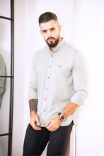 Cargar imagen en el visor de la galería, CAMISA SLIM FIT OBED ML
