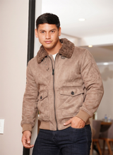 Cargar imagen en el visor de la galería, CHAQUETA BROWN LIGTH PILOT

