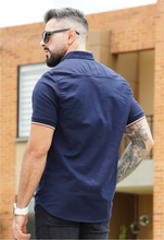 Cargar imagen en el visor de la galería, CAMISA SLIM FIT OBED MC
