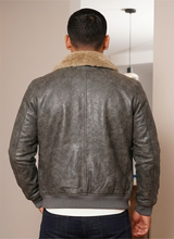 Cargar imagen en el visor de la galería, CHAQUETA GREEN PILOT
