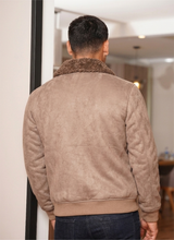 Cargar imagen en el visor de la galería, CHAQUETA BROWN LIGTH PILOT
